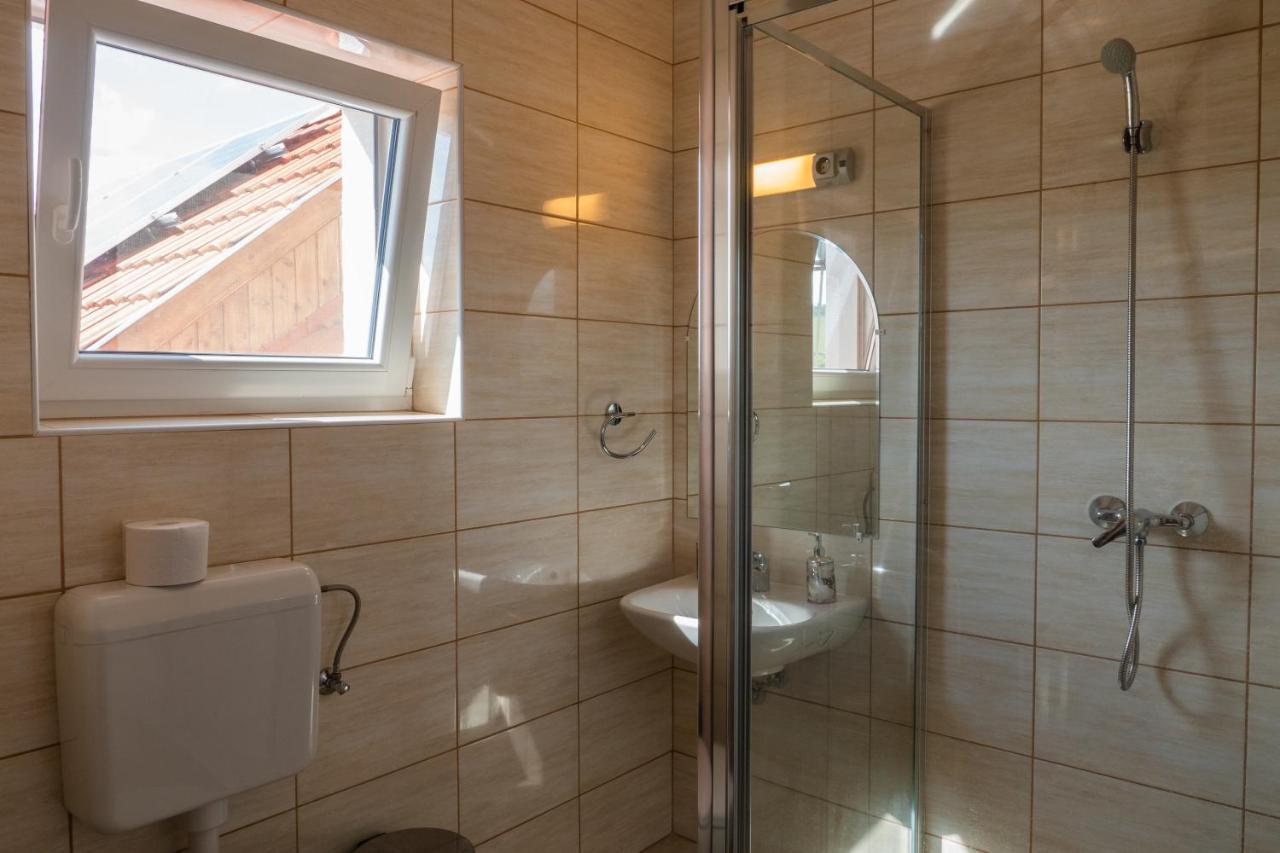 Alsoszuha Lovas Vendeghaz Exteriör bild